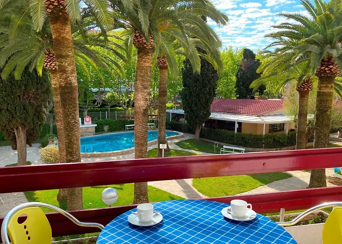 Апартаменты Corcega Palmyra Салоу